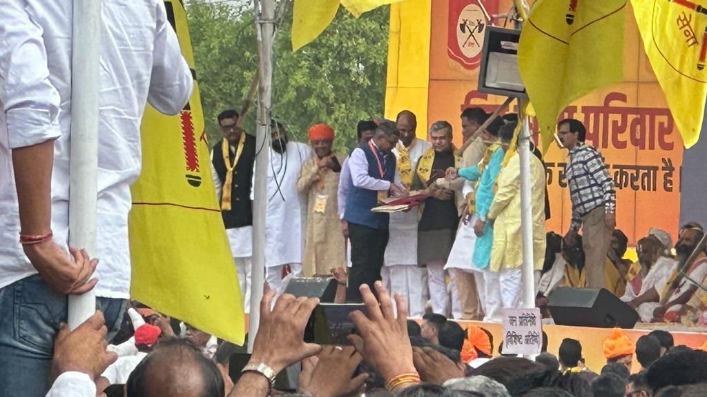 जयपुर में ब्राह्मण समाज का ‘शक्ति प्रदर्शन’ जयपुर में ब्राह्मण समाज का ‘शक्ति प्रदर्शन’