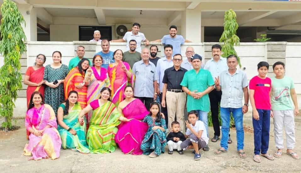 हरियाली तीज मनाई बड़ी धूमधाम से ,एक पेड़ माँ के नाम वृक्षारोपण कार्यक्रम का हुआ आयोजन हरियाली तीज मनाई बड़ी धूमधाम से ,एक पेड़ माँ के नाम वृक्षारोपण कार्यक्रम का हुआ आयोजन